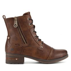Botki Mustang. Brązowe botki Mustang, bez wzorów, bez obcasa, na płaskiej podeszwie, bez zapięcia. Za 287.99 zł.
