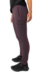 LaMunt Spodnie funkcyjne w kolorze fioletowym rozmiar: 42. Różowe spodnie dresowe LaMunt, bez wzorów, z materiału. Za 307.46 zł.