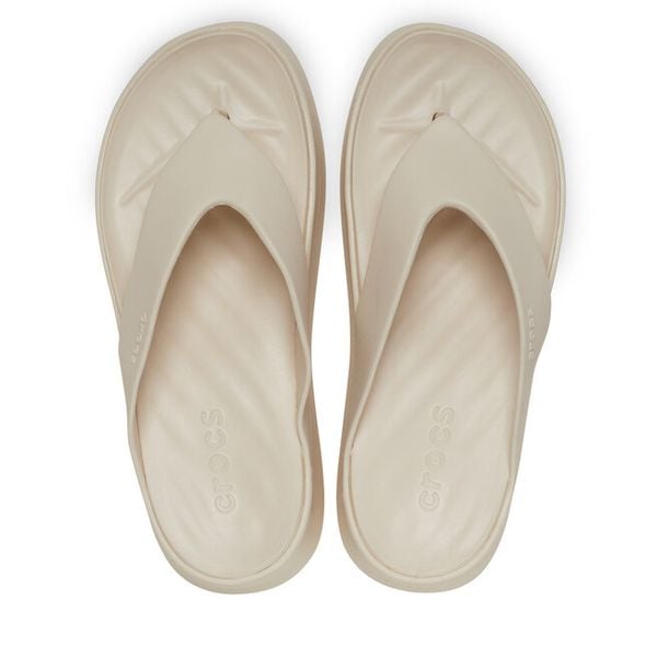 Japonki Crocs. Brązowe klapki Crocs, bez wzorów, bez obcasa. Za 199.99 zł.