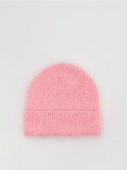 Czapka beanie - pastelowy róż. Czerwone czapki Reserved, bez wzorów. Za 59.99 zł.