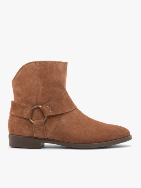 Rude botki kowbojki biker boots. Brązowe botki Brawo sp. z o.o., bez wzorów, ze skóry, z okrągłym noskiem, za kostkę, bez obcasa, na płaskiej podeszwie, bez zapięcia. Za 449.99 zł.
