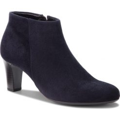Botki GABOR - 95.660.46 Nightblue. Niebieskie botki Gabor, bez wzorów, z materiału, bez obcasa, na obcasie, bez zapięcia. W wyprzedaży za 299.00 zł.