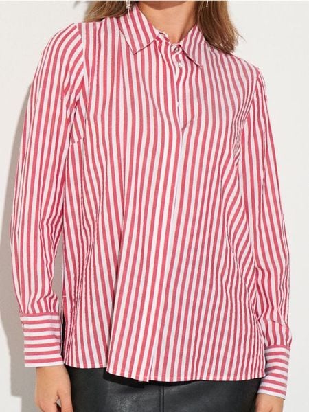 Wiskozowa koszula w pionowe paski - wielobarwny. Koszule Sinsay, l, bez wzorów, z wiskozy, bez kołnierzyka, bez ramiączek. Za 39.99 zł.