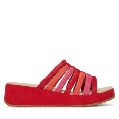 Klapki Caprice. Czerwone klapki Caprice, bez wzorów, bez obcasa. Za 259.99 zł.