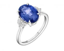 Pierścionek z białego złota z diamentami i tanzanitem - próba 750. Białe pierścionki Apart, z diamentem, złote. Za 42,990.00 zł.