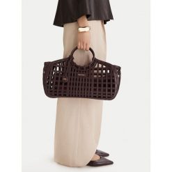 Torebka GINO ROSSI. Brązowe torebki klasyczne Gino Rossi, bez wzorów, bez dodatków. Za 299.99 zł.