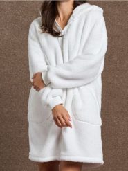 Rozpinana bluza snuddie - kremowy. Białe bluzy Sinsay, l, bez wzorów, z materiału, z kapturem. Za 69.99 zł.