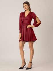 APART Sukienka w kolorze bordowym rozmiar: 44. Czerwone sukienki Apart, bez wzorów, bez kołnierzyka, bez ramiączek, midi. Za 173.99 zł.