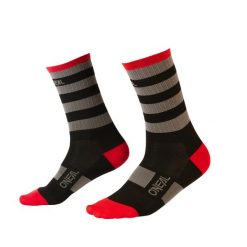 Skarpetki rowerowe O'Neal Performance Sock STRIPE V.22 black/gray/red. Czarne skarpety O'NEAL, bez wzorów. Za 49.00 zł.