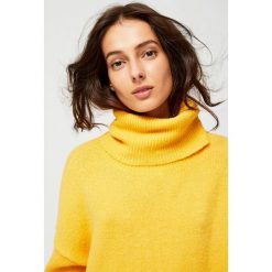Sweter z golfem. Golfy MOODO, m, bez wzorów, bez ramiączek. Za 69.99 zł.