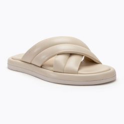 Klapki damskie GANT Clareha. Brązowe klapki GANT, bez wzorów, z materiału, bez obcasa. Za 529.99 zł.