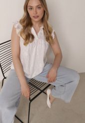 Biała Bawełniana Bluzka z Kwiatowym Haftem i Falbankami Sabrilato. Białe bluzki Born2be, m, bez wzorów, z bawełny, biznesowe, bez kołnierzyka, bez ramiączek. Za 69.99 zł.