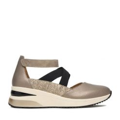 Półbuty Remonte. Brązowe czółenka Remonte, bez wzorów, bez obcasa, na koturnie, bez zapięcia. Za 369.99 zł.