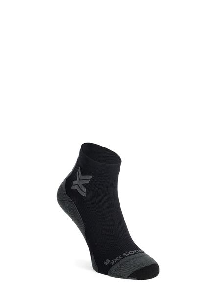 Skarpety do biegania X-Socks Run Discover Ankle. Czarne skarpety X Socks, bez wzorów, z elastanu. Za 99.99 zł.