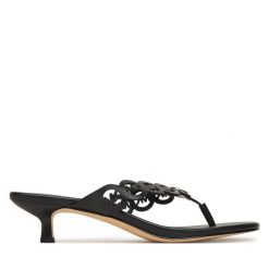 Japonki MICHAEL Michael Kors. Czarne klapki MICHAEL Michael Kors, bez wzorów, bez obcasa. Za 569.99 zł.