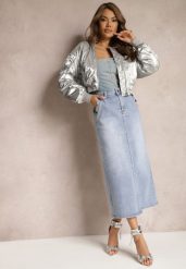Jasnoniebieska Jeansowa Spódnica High Waist z Nitami Przy Kieszeniach Nellajoy. Niebieskie spódnice Renee, na imprezę, s, bez wzorów, z jeansu, eleganckie, midi, koszulowe. Za 89.99 zł.