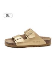 Teegu Klapki w kolorze złotym rozmiar: 36. Żółte klapki teegu, bez wzorów, z otwartym noskiem, bez obcasa. Za 121.99 zł.