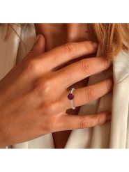 OR Carats Złoty pierścionek z diamentem i kamieniem szlachetnym rozmiar: 58. Czerwone pierścionki OR Carats, z diamentem, złote. Za 1,522.99 zł.