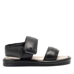 Sandały GINO ROSSI. Czarne sandały Gino Rossi, bez wzorów, bez obcasa, na płaskiej podeszwie, bez zapięcia. Za 399.99 zł.