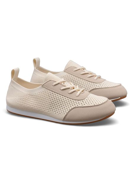 C'M Sneakersy w kolorze beżowym rozmiar: 37. Brązowe trampki C'M, bez wzorów, z materiału, bez zapięcia. Za 102.42 zł.