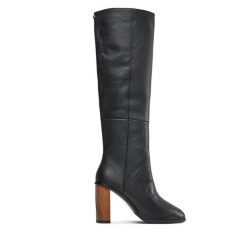 Kozaki Ted Baker. Czarne kozaki Ted Baker, bez obcasa, na słupku, bez zapięcia. Za 489.99 zł.