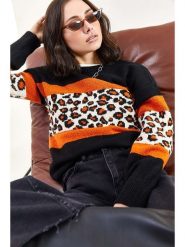 Bianco Lucci Sweter w kolorze czarno-pomarańczowym rozmiar: onesize. Czarne swetry Bianco Lucci, bez wzorów, ze splotem, bez ramiączek. Za 91.77 zł.