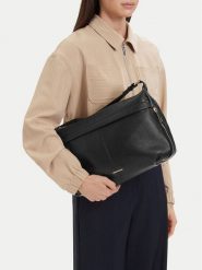 GINO ROSSI Torebka EO-PEONIA-LA321-2245-1 Czarny. Czarne torebki klasyczne Gino Rossi, bez wzorów, ze skóry, bez dodatków. Za 499.99 zł.