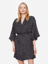 KARL LAGERFELD Szlafrok 225W2134 Czarny. Czarne szlafroki KARL LAGERFELD, s, bez wzorów, z wiskozy, bez ramiączek, bez kaptura. Za 829.99 zł.