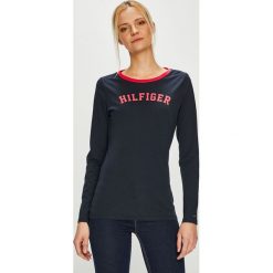 Tommy Hilfiger - Bluzka. Niebieskie bluzki TOMMY HILFIGER, m, bez wzorów, z bawełny, casualowe, bez kołnierzyka, bez ramiączek. W wyprzedaży za 89.90 zł.