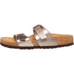 Birkenstock Klapki "Sydney" w kolorze szarobrązowym rozmiar: 35. Brązowe klapki Birkenstock, bez wzorów, z materiału, z otwartym noskiem, bez obcasa. Za 313.27 zł.