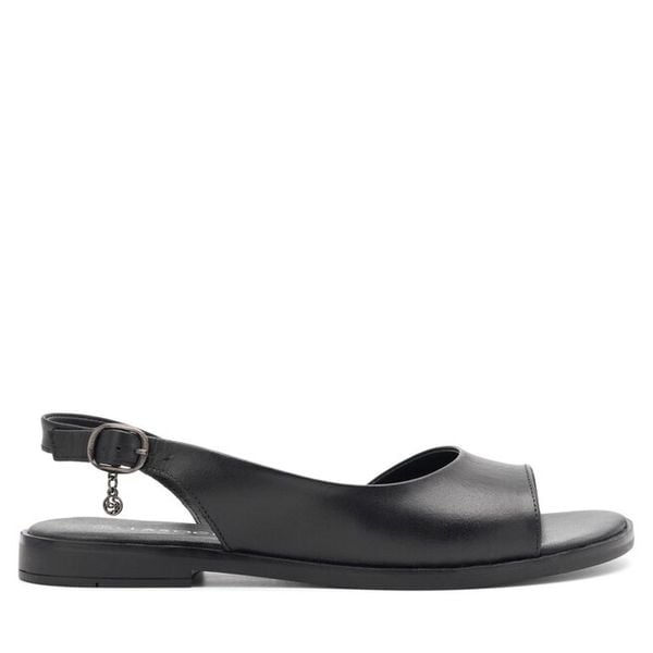 Sandały Lasocki. Czarne sandały Lasocki, bez wzorów, bez obcasa, na płaskiej podeszwie, bez zapięcia. Za 159.99 zł.