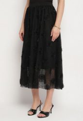 Czarna Rozkloszowana Spódnica ze Strukturalnej Tkaniny z Gumką w Talii Folenne. Czarne spódnice Born2be, na co dzień, l, bez wzorów, z tkaniny, eleganckie, midi, dopasowane. Za 89.99 zł.