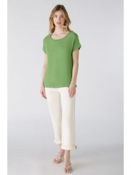 Oui Koszulka w kolorze zielonym rozmiar: 34. Zielone bluzki Oui, bez wzorów, z wiskozy, bez kołnierzyka, bez ramiączek. Za 61.17 zł.