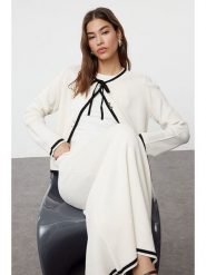 Trendyol 2-częściowy zestaw w kolorze kremowym rozmiar: L. Brązowe swetry Trendyol, l, bez wzorów, bez ramiączek. Za 100.99 zł.