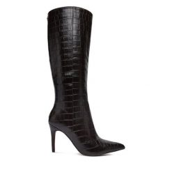 Kozaki Nine West. Brązowe kozaki Nine West, bez obcasa, na szpilce, bez zapięcia. Za 329.99 zł.