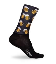 Skarpetki Kolarskie Aero Beer Black. Czarne skarpety LUXA, bez wzorów, z materiału. Za 119.00 zł.