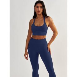 Stanik Fitness BeShaped Gym Queen Bezszwowy. Niebieskie biustonosze BESHAPED, bez wzorów, z nylonu. W wyprzedaży za 152.15 zł.