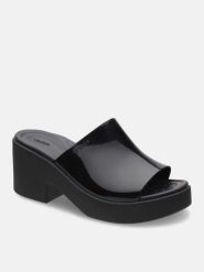 Crocs Klapki "Brooklyn Slide High" w kolorze czarnym rozmiar: 38/39. Czarne klapki Crocs, bez wzorów, z otwartym noskiem, bez obcasa. Za 236.95 zł.