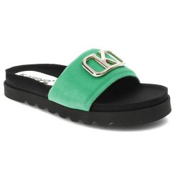 Zielone Klapki Karino Modne Skórzane Buty. Zielone klapki Karino, bez wzorów, z weluru, bez obcasa. Za 319.00 zł.