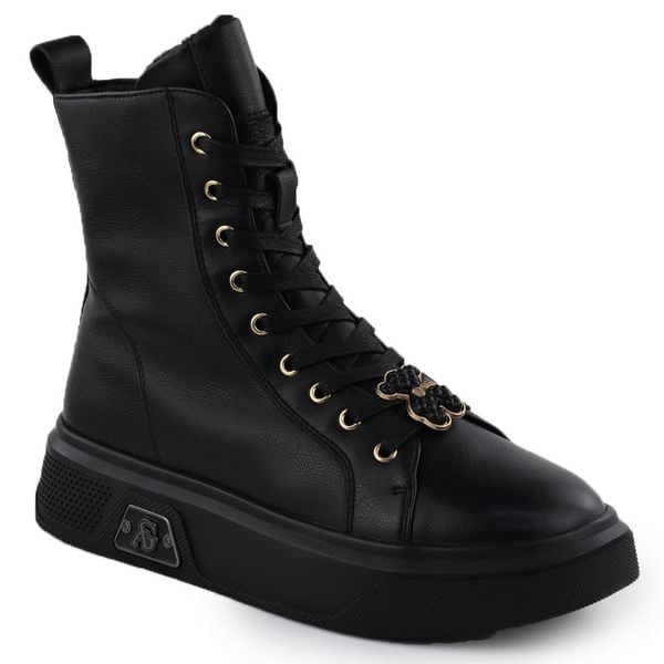 Skórzane botki na platformie z misiem czarne Cambell 25-19349. Czarne botki Cambell, bez wzorów, ze skóry, bez obcasa, na platformie, bez zapięcia. Za 259.99 zł.