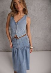 Niebieska Jeansowa Spódnica z Bawełny Ozdobiona Paskiem z Plecionki Ocearos. Niebieskie spódnice Renee, l, w ażurowe wzory, z bawełny, eleganckie, midi, dopasowane. Za 189.99 zł.