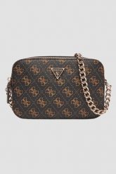 GUESS Brązowa torebka damska Noelle II. Brązowe kopertówki Guess, z aplikacjami, ze skóry ekologicznej, bez dodatków. W wyprzedaży za 420.89 zł.