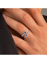 OR Carats Złoty pierścionek z kamieniami szlachetnymi rozmiar: 50. Niebieskie pierścionki OR Carats, z topazem, złote. Za 1,043.99 zł.