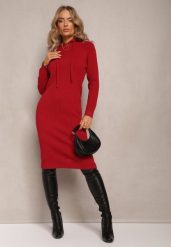 Bordowa Wełniana Sukienka w Prążki z Kapturem Opiuda. Czerwone sukienki Renee, na co dzień, bez wzorów, z wełny, eleganckie, bez kołnierzyka, bez ramiączek, midi, sportowe. Za 89.99 zł.
