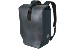 Torba rowerowa i plecak wodoodporny 21L niebieski. Niebieskie torby na laptopa AGU, bez wzorów, z materiału. Za 409.60 zł.