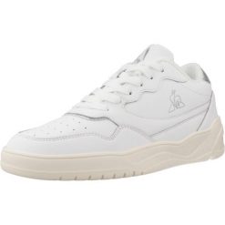 Kapcie LE COQ SPORTIF LCS ALMA Biały. Białe obuwie domowe Le Coq Sportif, bez wzorów, ze skóry, bez zapięcia. Za 291.99 zł.