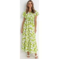 Jasnozielona Sukienka Marrie. Zielone sukienki Born2be, na lato, l, bez wzorów, bez kołnierzyka, bez ramiączek, maxi, kopertowe. Za 79.99 zł.