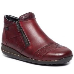 Botki Rieker. Czerwone botki Rieker, bez wzorów, bez obcasa, na płaskiej podeszwie, bez zapięcia. Za 419.99 zł.