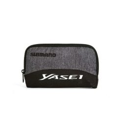 Torba na przynęty Shimano Luggage Yasei Sync. Czarne torby na ramię Shimano, bez wzorów, eleganckie, na ramię, bez dodatków. Za 229.50 zł.