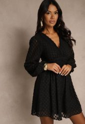 Czarna Sukienka z Tkaniny Plumeti o Rozkloszowanym Kroju z Dekoltem V Zenarela. Czarne sukienki Renee, na co dzień, l, bez wzorów, z tkaniny, eleganckie, bez kołnierzyka, bez ramiączek, mini, proste. Za 149.99 zł.